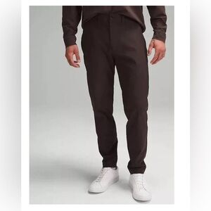 Lululemon Men's Slim-Tapered Twill Trouser in Espresso Size 36x30